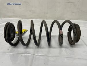 Gebruikte Veerschroef achter Citroen C4 Cactus (0B/0P) 1.2 PureTech 130 12V Prijs € 25,00 Margeregeling aangeboden door Autobedrijf Brooks