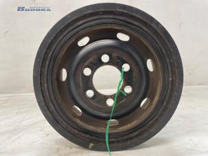 Gebruikte Krukas Poelie Landrover Discovery III (LAA/TAA) 2.7 TD V6 Prijs € 25,00 Margeregeling aangeboden door Autobedrijf Brooks