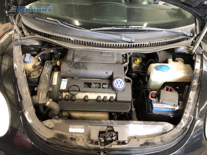 Gebruikte Hoofdremcilinder Volkswagen New Beetle (1Y7) 1.4 16V Prijs € 40,00 Margeregeling aangeboden door Autobedrijf Brooks
