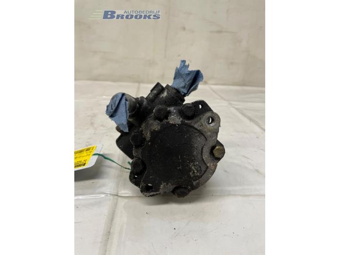 Gebruikte Pomp Servo Volkswagen New Beetle (1Y7) 1.4 16V Prijs € 15,00 Margeregeling aangeboden door Autobedrijf Brooks