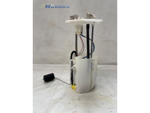 Gebruikte Brandstofpomp Elektrisch Mitsubishi Outlander (GF/GG) 2.0 16V 4x2 Prijs € 50,00 Margeregeling aangeboden door Autobedrijf Brooks