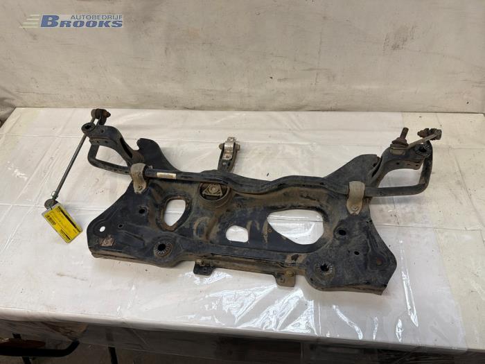 Gebruikte Subframe Volkswagen Golf VII (AUA) e-Golf Prijs € 40,00 Margeregeling aangeboden door Autobedrijf Brooks