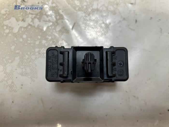 Gebruikte Diversen BMW X1 (F48) sDrive 20i 2.0 16V Twin Power Turbo Prijs € 10,00 Margeregeling aangeboden door Autobedrijf Brooks