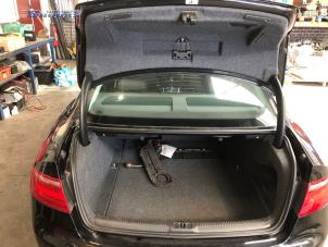 Gebruikte Achterkleprubber Audi A5 (8T3) 3.2 FSI V6 24V Prijs € 20,00 Margeregeling aangeboden door Autobedrijf Brooks