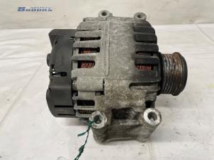 Gebruikte Dynamo Audi A5 (8T3) 3.2 FSI V6 24V Prijs € 35,00 Margeregeling aangeboden door Autobedrijf Brooks