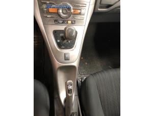 Gebruikte Versnellingspook Toyota Auris (E15) 1.6 Dual VVT-i 16V Prijs € 35,00 Margeregeling aangeboden door Autobedrijf Brooks