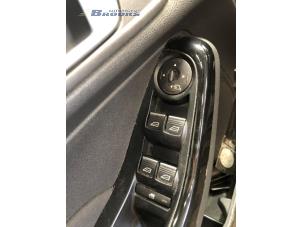 Gebruikte Ruit schakelaar elektrisch Ford Fiesta 6 (JA8) 1.5 TDCi Prijs € 15,00 Margeregeling aangeboden door Autobedrijf Brooks