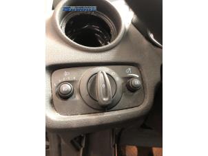 Gebruikte Licht Schakelaar Ford Fiesta 6 (JA8) 1.5 TDCi Prijs € 10,00 Margeregeling aangeboden door Autobedrijf Brooks