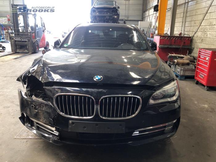 Gebruikte Brandstofpomp Elektrisch BMW 7 serie (F01/02/03/04) 740d 24V Prijs € 125,00 Margeregeling aangeboden door Autobedrijf Brooks