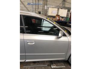 Gebruikte Deur 4Deurs rechts-voor Audi A4 Avant (B7) 2.0 TDI Prijs € 75,00 Margeregeling aangeboden door Autobedrijf Brooks