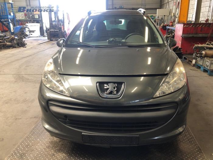 Gebruikte Radiateur Peugeot 207 SW (WE/WU) 1.4 16V Vti Prijs € 25,00 Margeregeling aangeboden door Autobedrijf Brooks