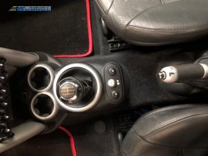 Gebruikte Pook BMW Mini One/Cooper (R50) 1.6 16V Cooper Prijs € 50,00 Margeregeling aangeboden door Autobedrijf Brooks