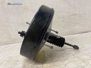 Gebruikte Rembooster Renault Trafic (1FL/2FL/3FL/4FL) 2.0 dCi 16V 150 Prijs € 65,00 Margeregeling aangeboden door Autobedrijf Brooks