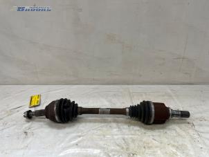 Gebruikte Steekas links-voor Renault Trafic (1FL/2FL/3FL/4FL) 2.0 dCi 16V 150 Prijs € 50,00 Margeregeling aangeboden door Autobedrijf Brooks