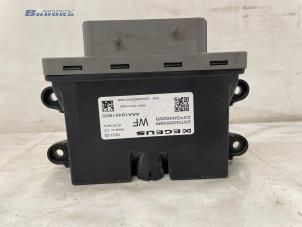 Gebruikte Adblue Computer Renault Trafic (1FL/2FL/3FL/4FL) 2.0 dCi 16V 150 Prijs € 80,00 Margeregeling aangeboden door Autobedrijf Brooks