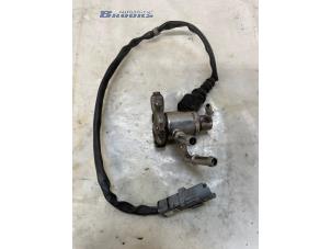 Gebruikte Adblue injector Renault Trafic (1FL/2FL/3FL/4FL) 2.0 dCi 16V 150 Prijs € 95,00 Margeregeling aangeboden door Autobedrijf Brooks