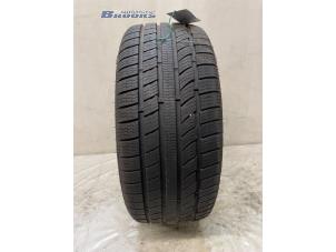 Gebruikte Band Diversen Diversen Prijs € 60,00 Margeregeling aangeboden door Autobedrijf Brooks