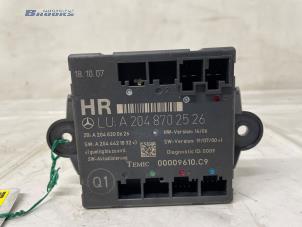 Gebruikte Deur module Mercedes C (W204) 3.0 C-320 CDI V6 24V Prijs € 20,00 Margeregeling aangeboden door Autobedrijf Brooks