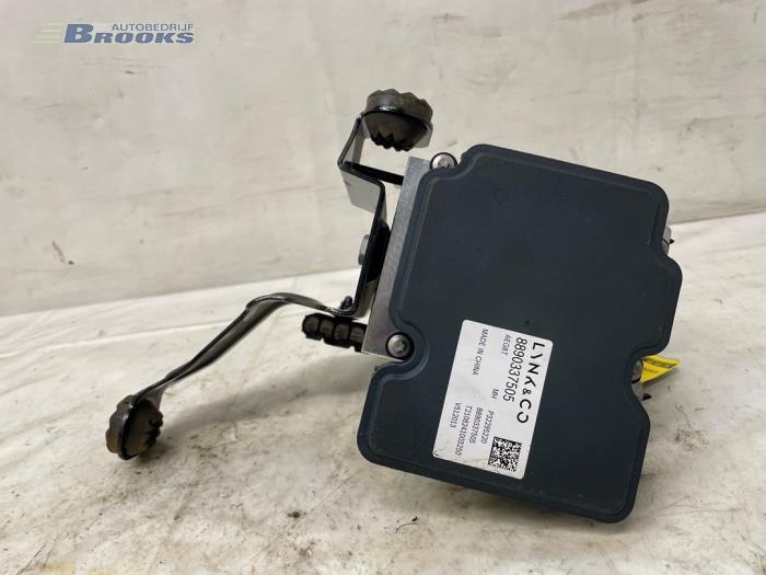 Gebruikte ABS Pomp Lynk &amp; Co 01 1.5 PHEV Prijs € 120,00 Margeregeling aangeboden door Autobedrijf Brooks