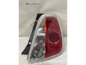 Gebruikte Achterlicht rechts Fiat 500 (312) 1.2 Prijs € 20,00 Margeregeling aangeboden door Autobedrijf Brooks