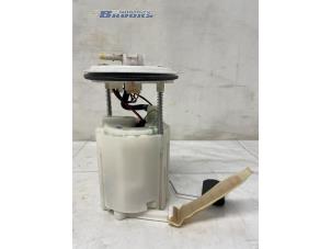 Gebruikte Tank element Pomp Hyundai i30 Wagon (GDHF5) 1.6 GDI Blue 16V Prijs € 70,00 Margeregeling aangeboden door Autobedrijf Brooks