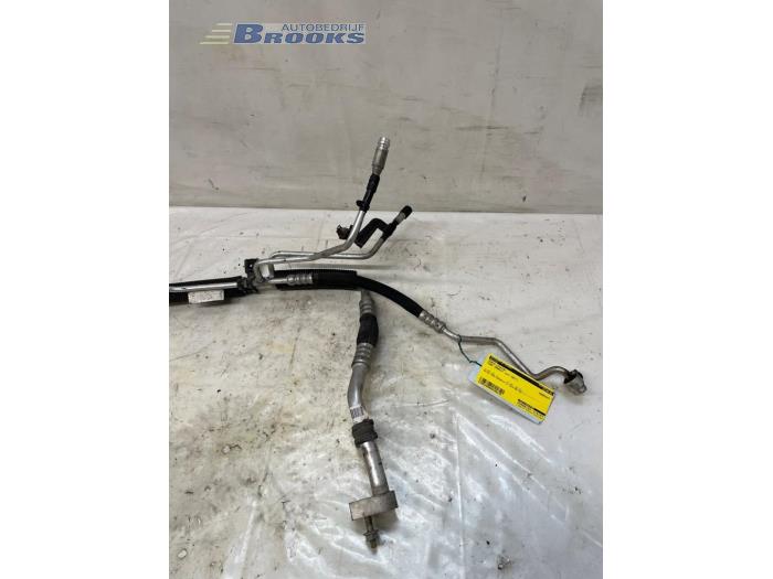 Airco Leiding van een Ford Transit 2.0 TDCi 16V Eco Blue 105 2017