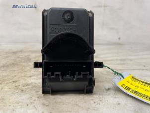 Gebruikte Module (diversen) Ford Transit 2.0 TDCi 16V Eco Blue 105 Prijs € 10,00 Margeregeling aangeboden door Autobedrijf Brooks