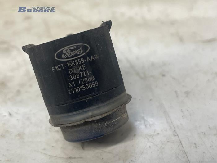 PDC Sensor van een Ford Grand C-Max (DXA) 1.0 Ti-VCT EcoBoost 12V 125 2015