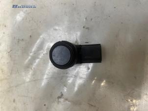 Gebruikte Parkeersensor Ford Grand C-Max (DXA) 1.0 Ti-VCT EcoBoost 12V 125 Prijs € 10,00 Margeregeling aangeboden door Autobedrijf Brooks