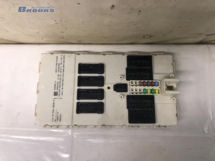 Gebruikte Module Bodycontrol BMW 3 serie Touring (F31) 316i 1.6 16V Prijs € 100,00 Margeregeling aangeboden door Autobedrijf Brooks