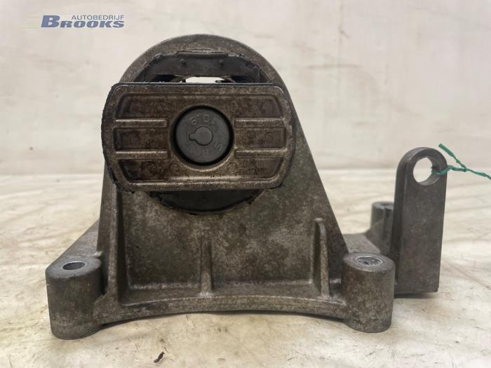 Gebruikte Motorrubber Fiat 500 (312) 0.9 TwinAir 85 Prijs € 45,00 Margeregeling aangeboden door Autobedrijf Brooks