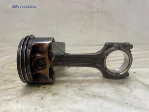 Gebruikte Zuiger Fiat 500 (312) 0.9 TwinAir 85 Prijs € 45,00 Margeregeling aangeboden door Autobedrijf Brooks