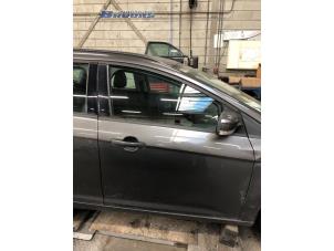 Gebruikte Deur 4Deurs rechts-voor Ford Focus 3 Wagon 1.0 Ti-VCT EcoBoost 12V 125 Prijs € 125,00 Margeregeling aangeboden door Autobedrijf Brooks