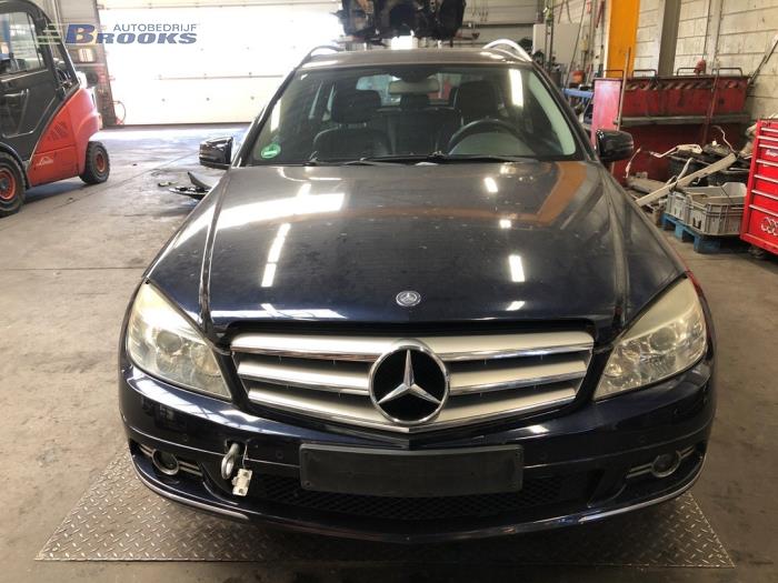 Gebruikte Radiateur Mercedes C Estate (S204) 1.6 C-180K 16V BlueEfficiency Prijs € 50,00 Margeregeling aangeboden door Autobedrijf Brooks