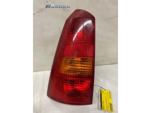 Gebruikte Achterlicht links Ford Focus 1 Wagon 1.6 16V Prijs € 15,00 Margeregeling aangeboden door Autobedrijf Brooks