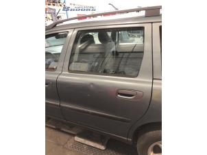 Gebruikte Portier 4Deurs links-achter Volvo V70 (SW) 2.4 D5 20V Prijs € 70,00 Margeregeling aangeboden door Autobedrijf Brooks