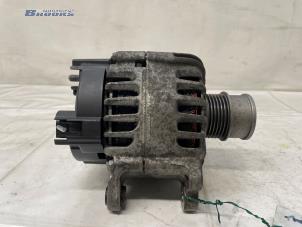 Gebruikte Dynamo Volkswagen Golf VII (AUA) 1.0 TSI 12V Prijs € 25,00 Margeregeling aangeboden door Autobedrijf Brooks