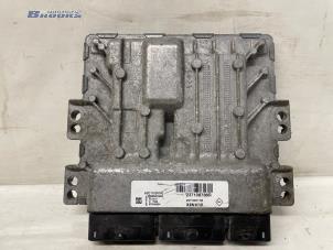 Gebruikte Computer Motormanagement Opel Movano 2.3 CDTi 16V FWD Prijs € 200,00 Margeregeling aangeboden door Autobedrijf Brooks