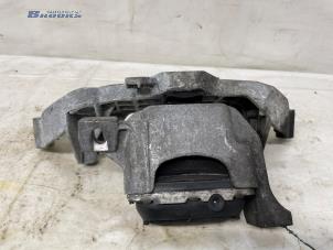 Gebruikte Motorrubber Mini Clubman (R55) 1.4 16V One Prijs € 20,00 Margeregeling aangeboden door Autobedrijf Brooks