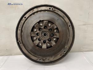 Gebruikte Vliegwiel Mercedes Vito (639.6) 2.2 109 CDI 16V Prijs € 100,00 Margeregeling aangeboden door Autobedrijf Brooks