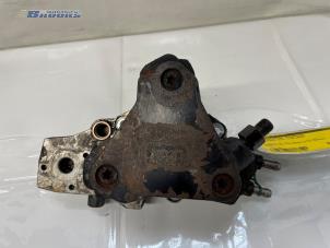 Gebruikte Brandstofpomp Mechanisch Mercedes Vito (639.6) 2.2 109 CDI 16V Prijs € 75,00 Margeregeling aangeboden door Autobedrijf Brooks