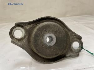 Gebruikte Versnellingsbak Steun Fiat 500 (312) 1.2 Prijs € 15,00 Margeregeling aangeboden door Autobedrijf Brooks