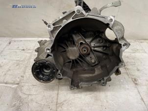 Gebruikte Versnellingsbak Skoda Fabia III Combi (NJ5) 1.2 TSI 16V Greentech Prijs € 275,00 Margeregeling aangeboden door Autobedrijf Brooks