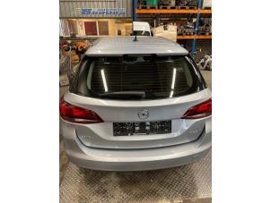 Gebruikte Achterklep Opel Astra K Sports Tourer 1.6 CDTI 110 16V Prijs € 550,00 Margeregeling aangeboden door Autobedrijf Brooks