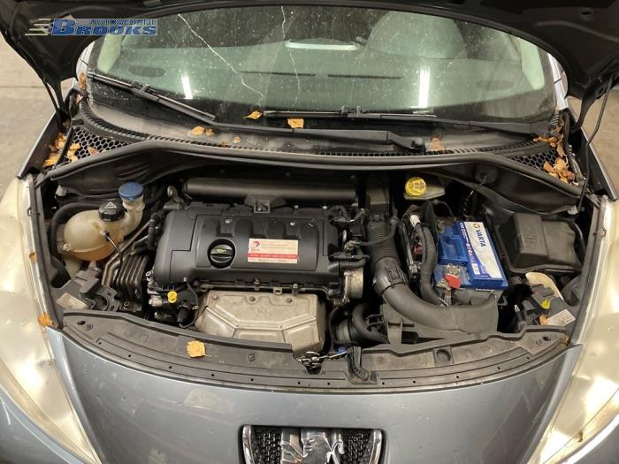 Gebruikte Radiateur Peugeot 207/207+ (WA/WC/WM) 1.4 16V VTi Prijs € 25,00 Margeregeling aangeboden door Autobedrijf Brooks