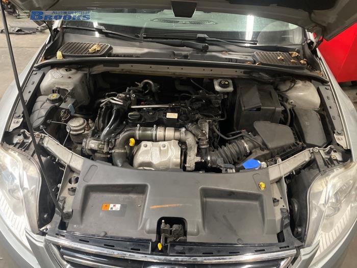 Gebruikte Radiateur Ford Mondeo IV Wagon 1.6 TDCi 16V Prijs € 40,00 Margeregeling aangeboden door Autobedrijf Brooks