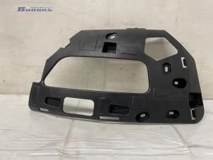 Nieuwe Bumpersteun rechts-achter Citroen C4 Picasso (3D/3E) 1.2 12V PureTech 130 Prijs € 24,20 Inclusief btw aangeboden door Autobedrijf Brooks