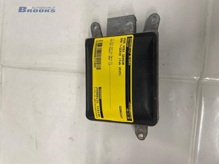 Gebruikte Dode hoek sensor BMW 7 serie (F01/02/03/04) 740d 24V Prijs € 100,00 Margeregeling aangeboden door Autobedrijf Brooks