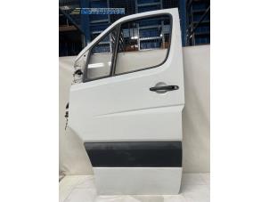 Gebruikte Deur 2Deurs links Mercedes Sprinter 3,5t (906.63) 314 CDI 16V Prijs € 200,00 Margeregeling aangeboden door Autobedrijf Brooks