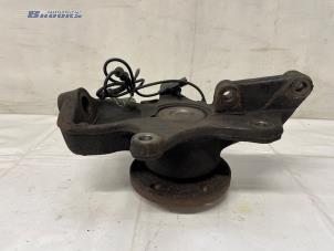 Gebruikte Fusee rechts-voor Mercedes Sprinter 3,5t (906.63) 314 CDI 16V Prijs € 30,00 Margeregeling aangeboden door Autobedrijf Brooks